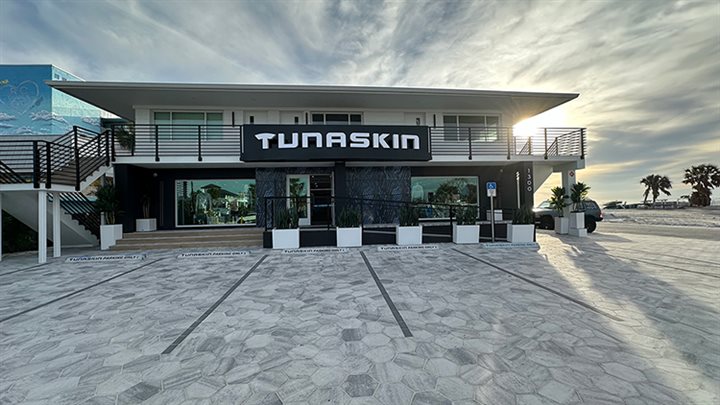 As Tunaskin rebuilt and grew, Bronsord leaned heavily on Chase for Business for the tools and resources needed to streamline operations and scale responsibly.