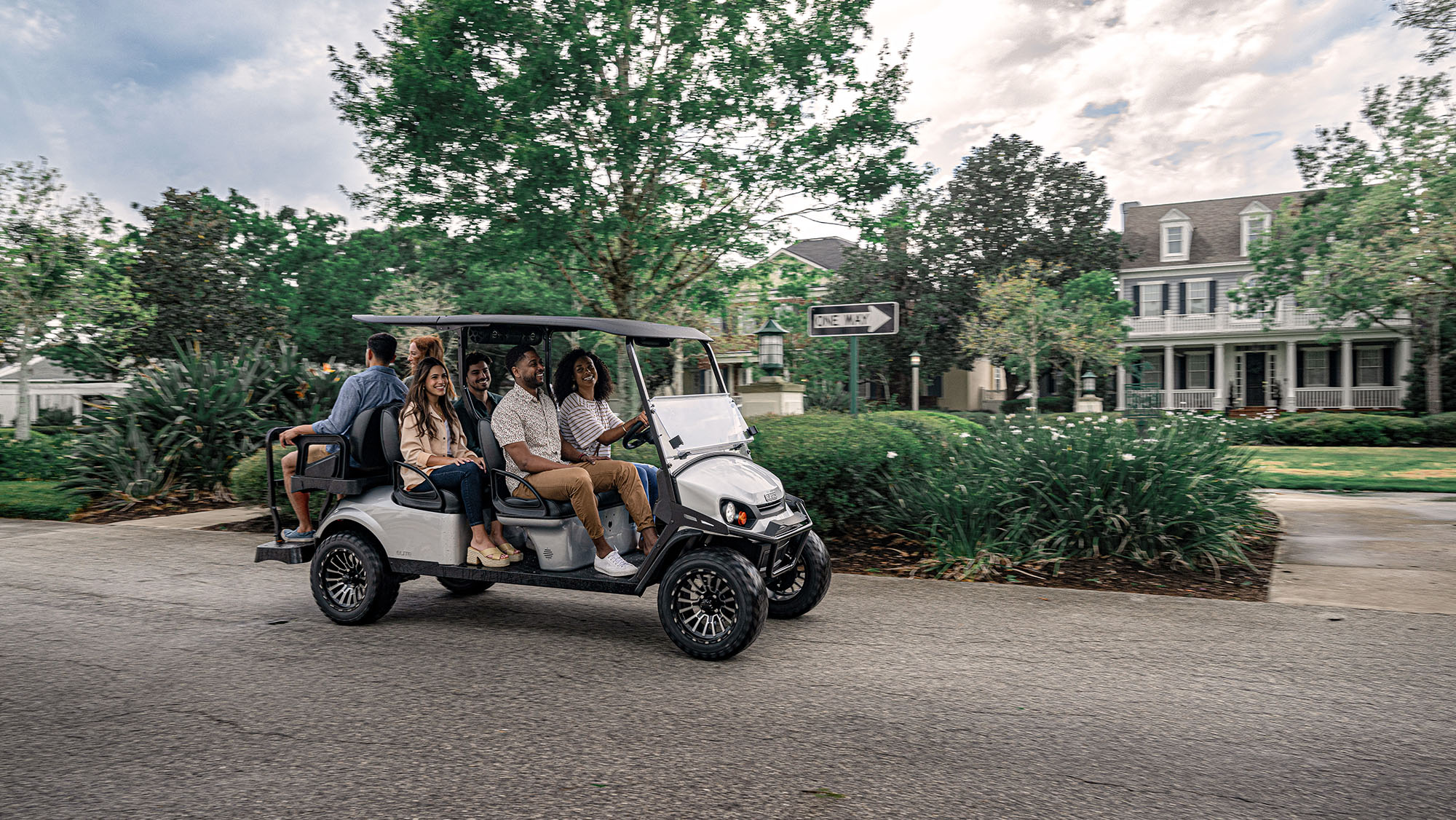 3 surprising reasons a golf cart should be your next vehicle