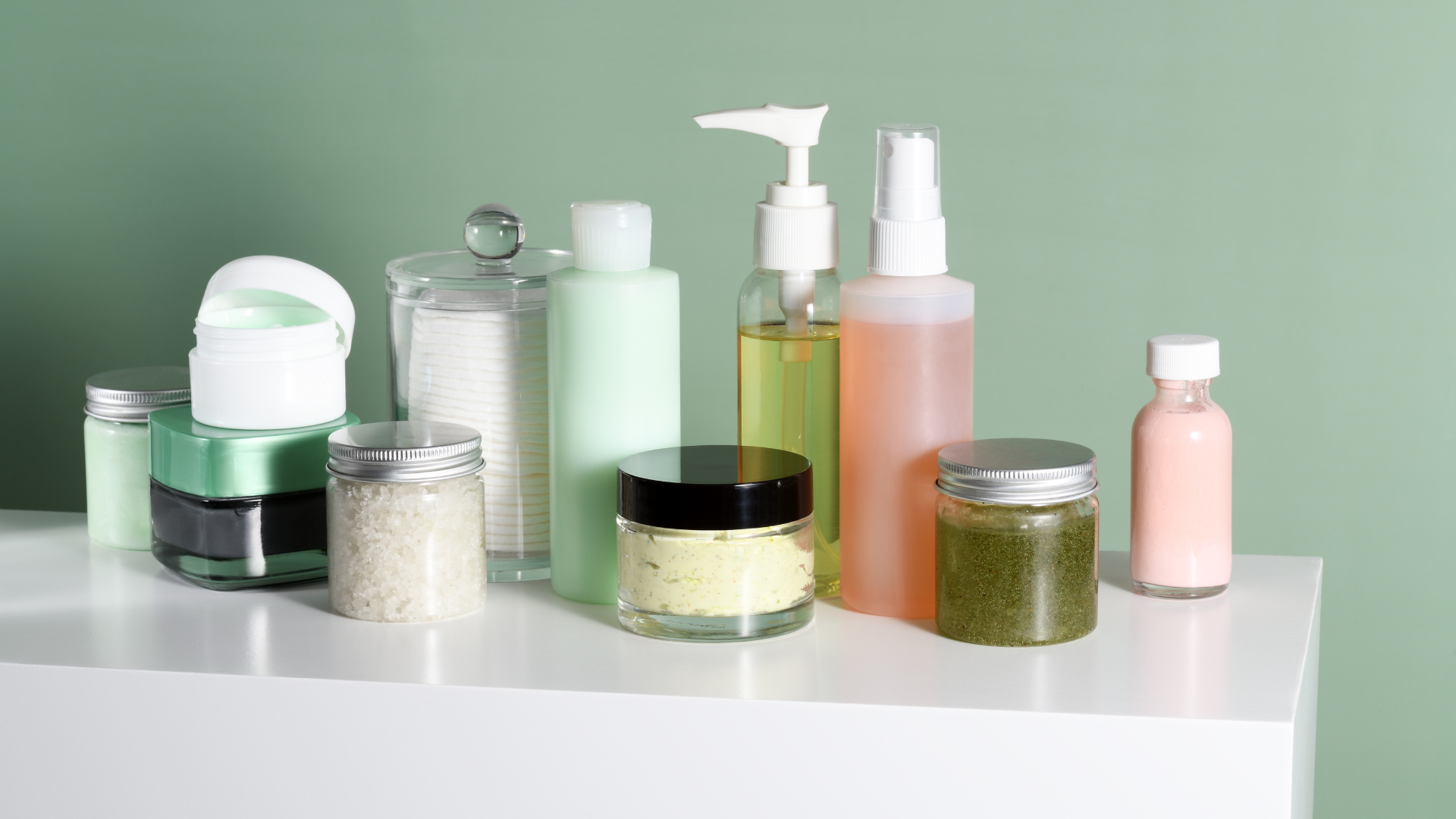 What’s in my bag? An expert dermatologist’s on-the-go essentials