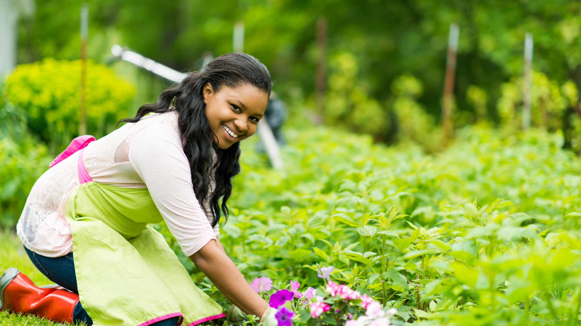 4 ways to boost your well-being with garden therapy